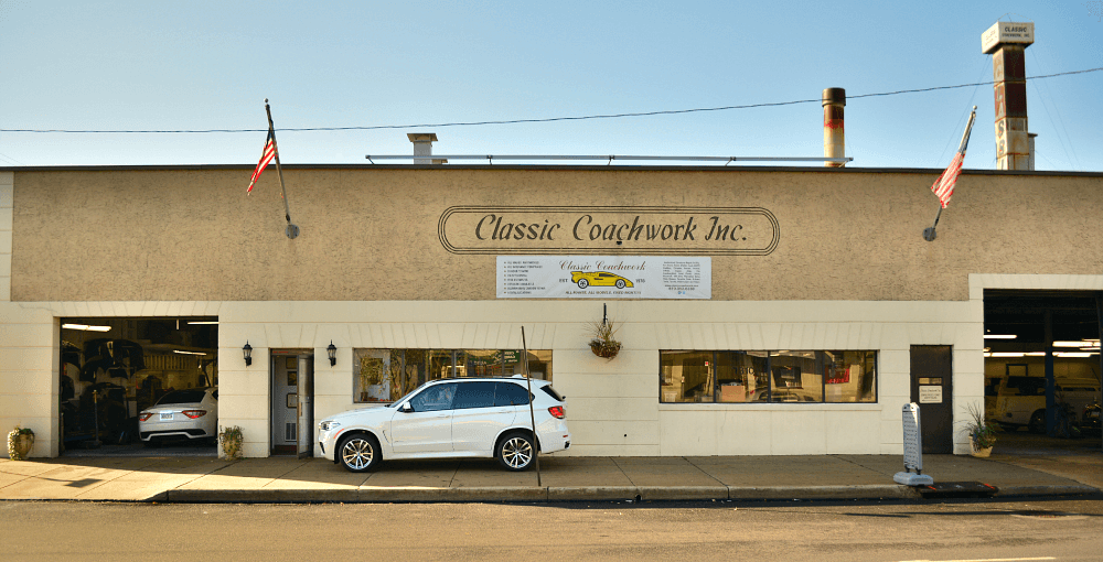 Classic Coachwork-Upper Darby Body Shop Slider 1